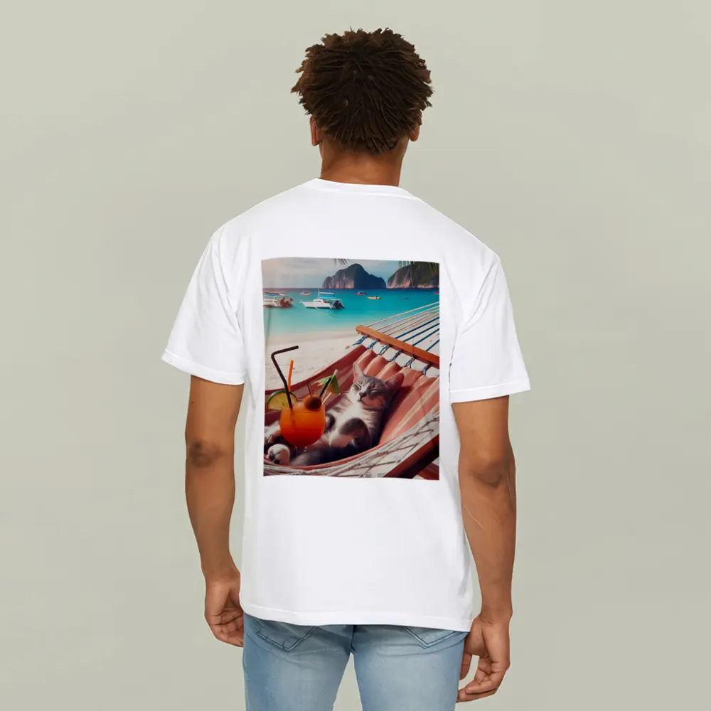 Cat Relaxing in Hammock Tropical Beach – T-Shirts