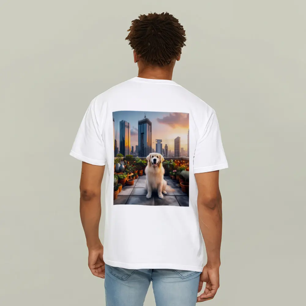 Golden Retriever on City Rooftop at Sunset – T-Shirts