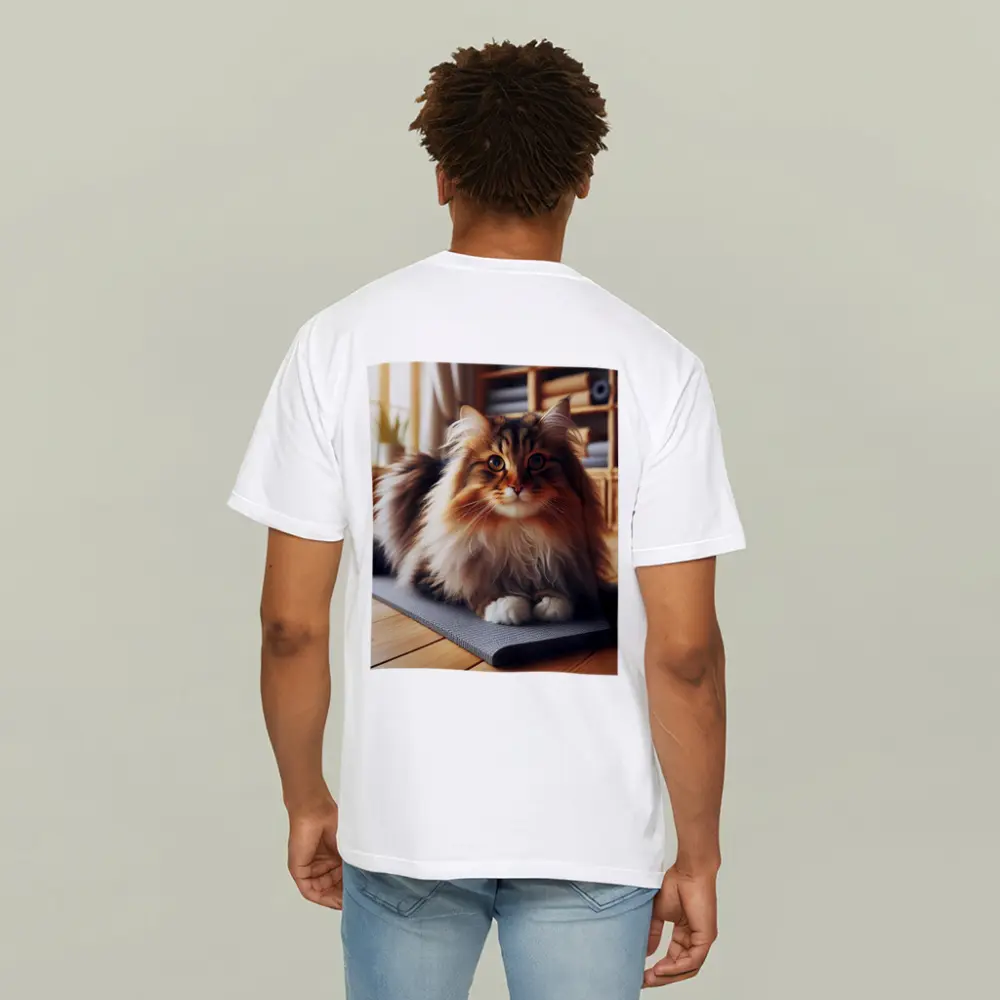 Fluffy Siberian Cat Relaxing on Yoga Mat – T-Shirts