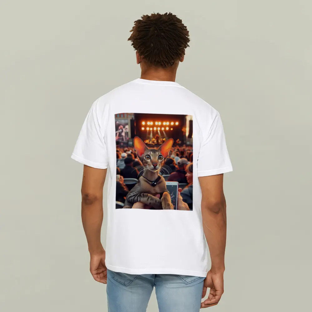 Oriental Shorthair Cat At Outdoor Concert – T-Shirts