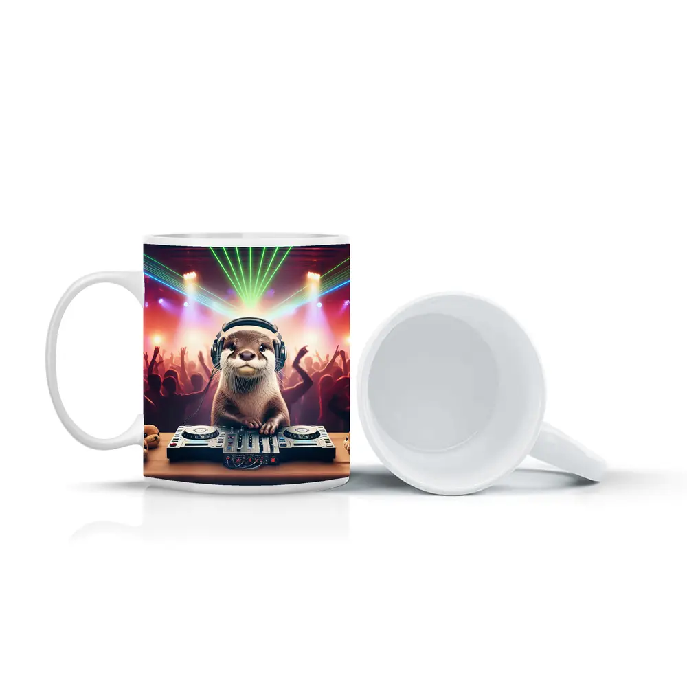 Otter DJ Spinning at Neon Club Party – Mugs