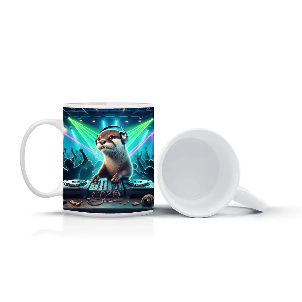 Otter DJ Spinning at Neon Club Party – Mugs