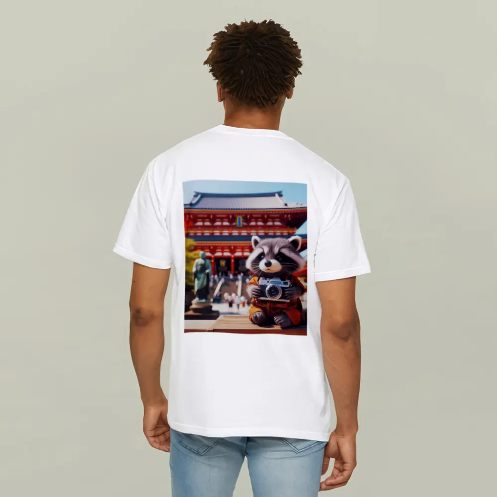 Raccoon Tourist Holding Camera Japanese Temple – T-Shirts