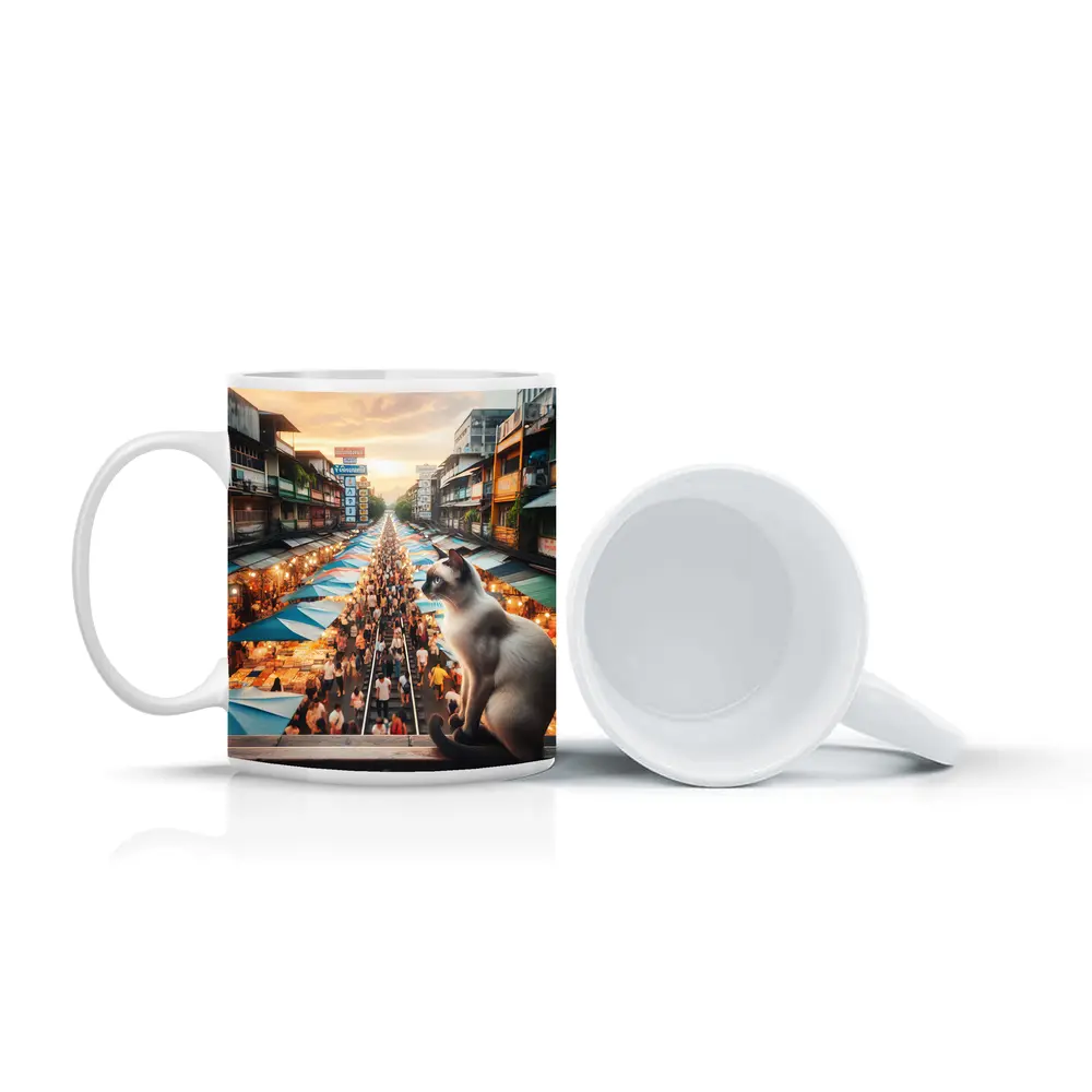 Siamese Cat Overlooking Busy Thailand Street Market – Mugs