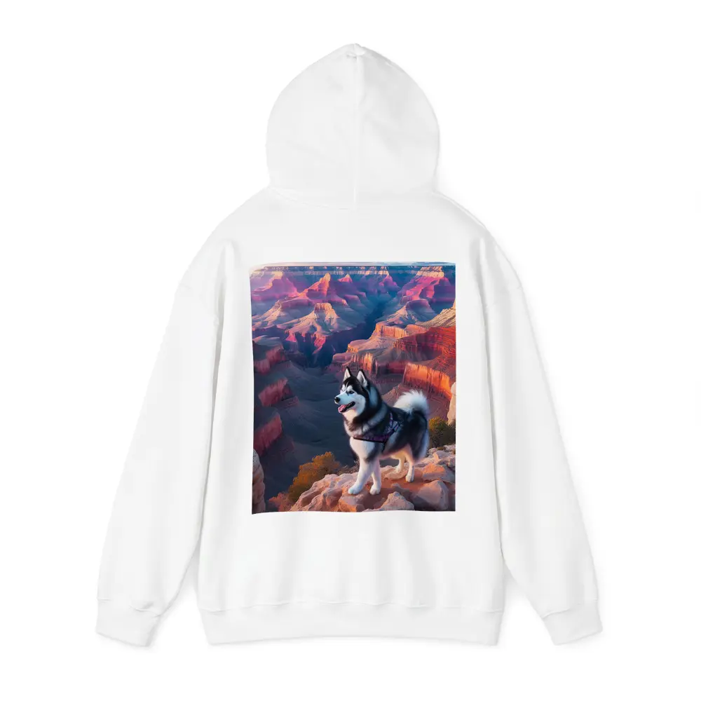 Siberian Husky Standing Grand Canyon Overlook – Hoodies