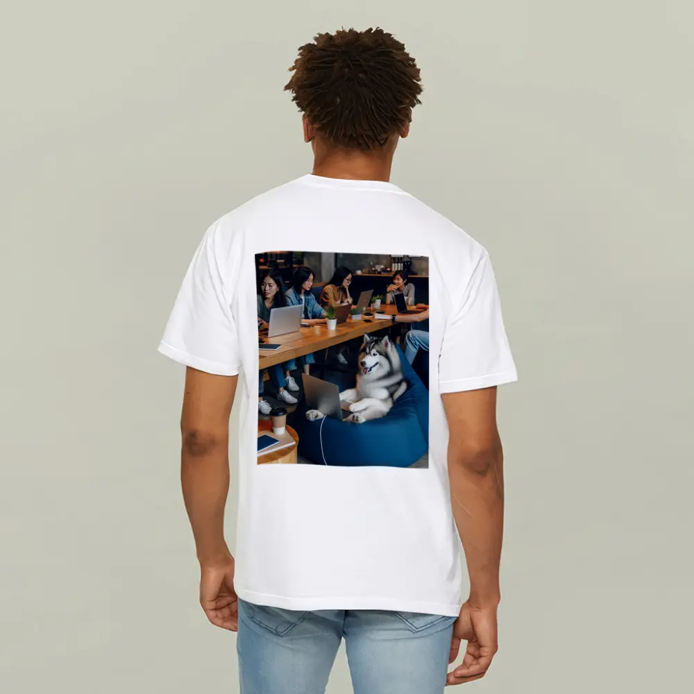 Husky Dog Working Laptop Cozy Cafe – T-Shirts