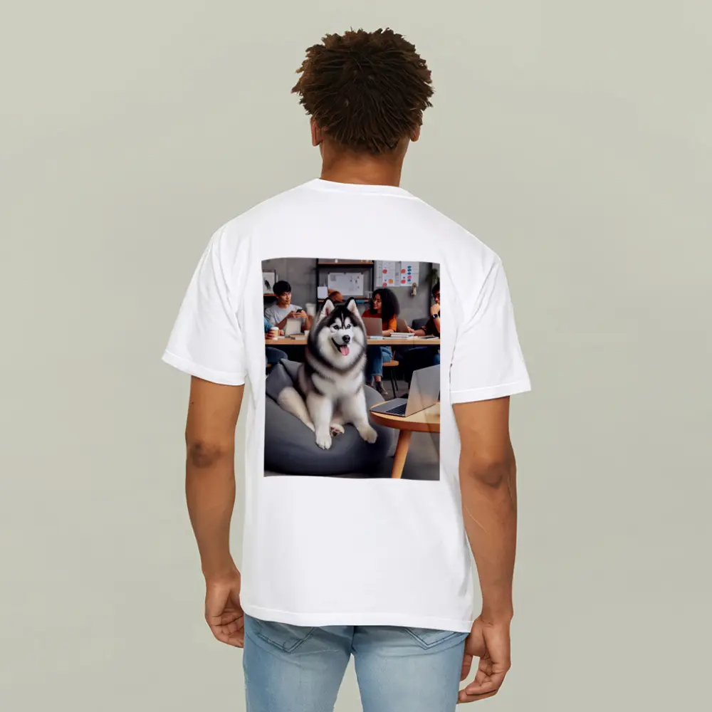 Siberian Husky Sitting in Modern Office – T-Shirts