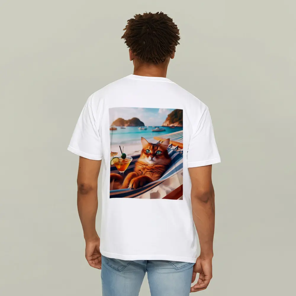Somali Cat Relaxing on Beach Hammock – T-Shirts