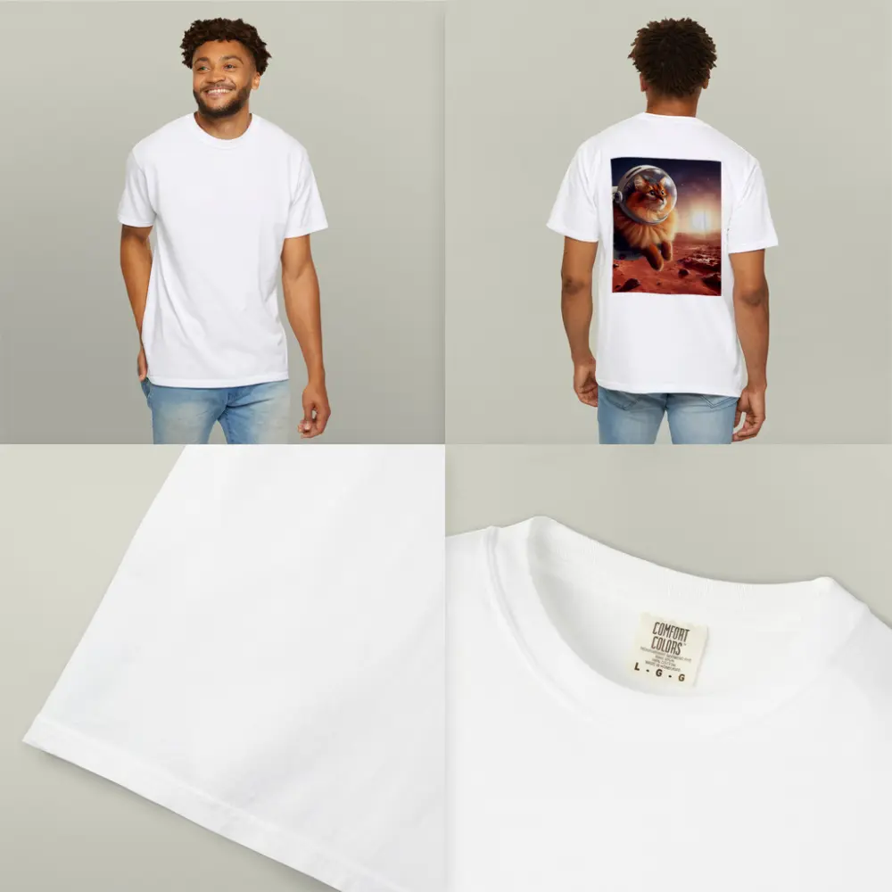 Somali Cat Astronaut Floating Over Mars – T-Shirts