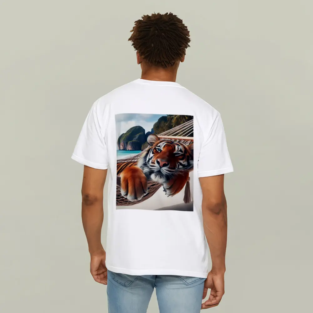 Relaxed Tiger Lounging In Hammock Beach – T-Shirts
