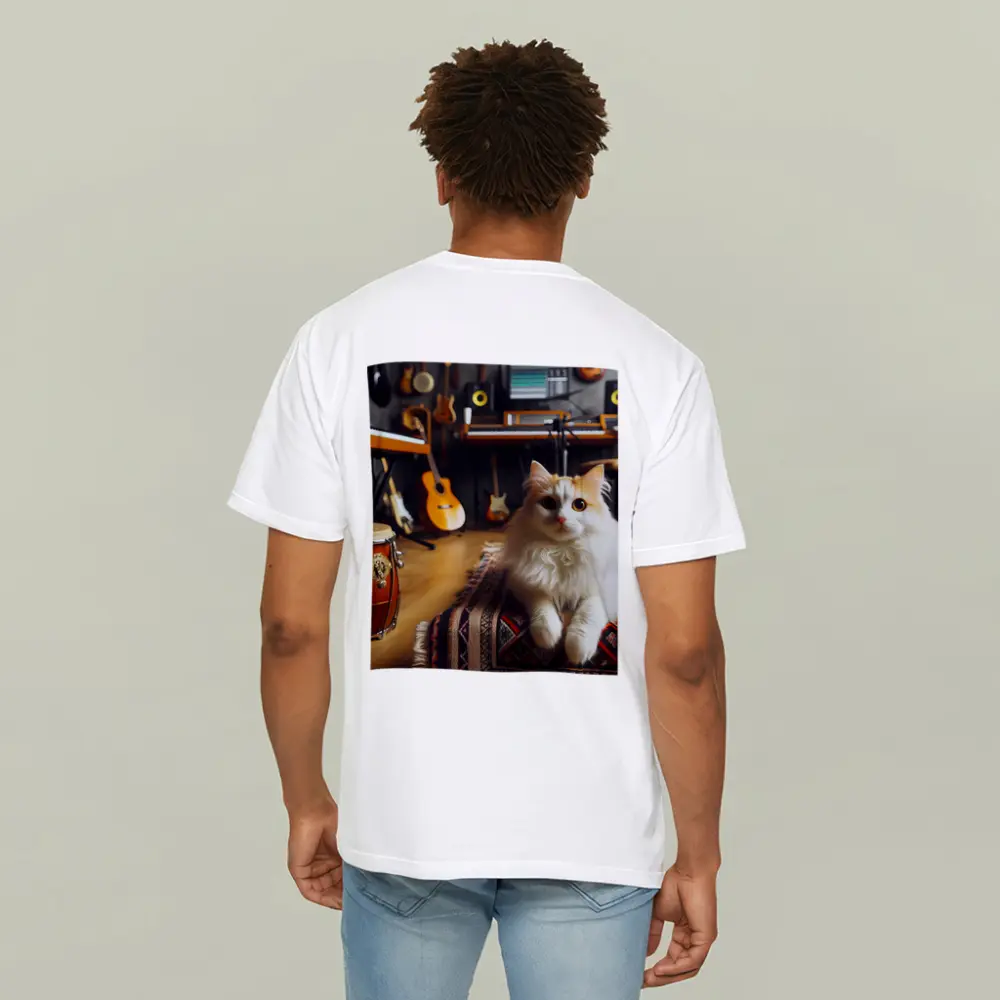 Turkish Van Cat in Music Studio – T-Shirts