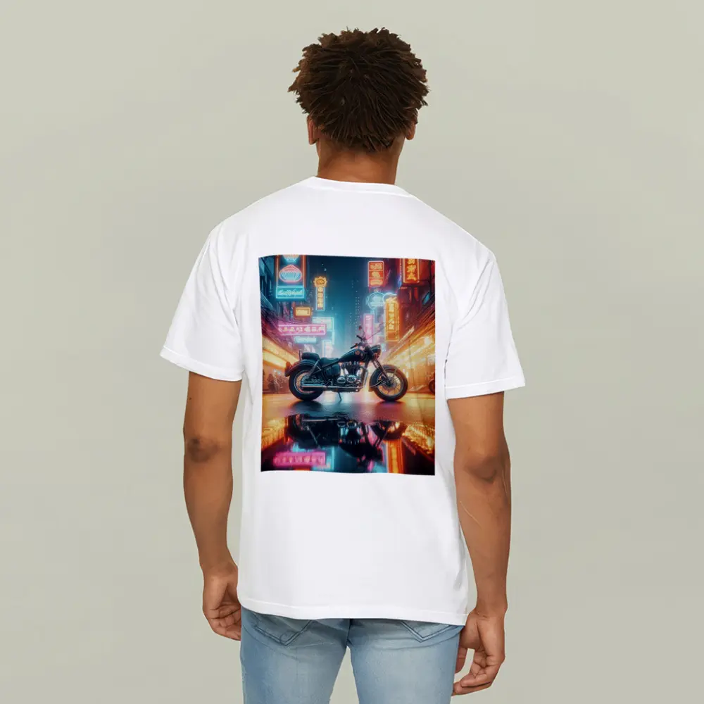 Classic Cruiser Motorcycle Neon City Night – T-Shirts