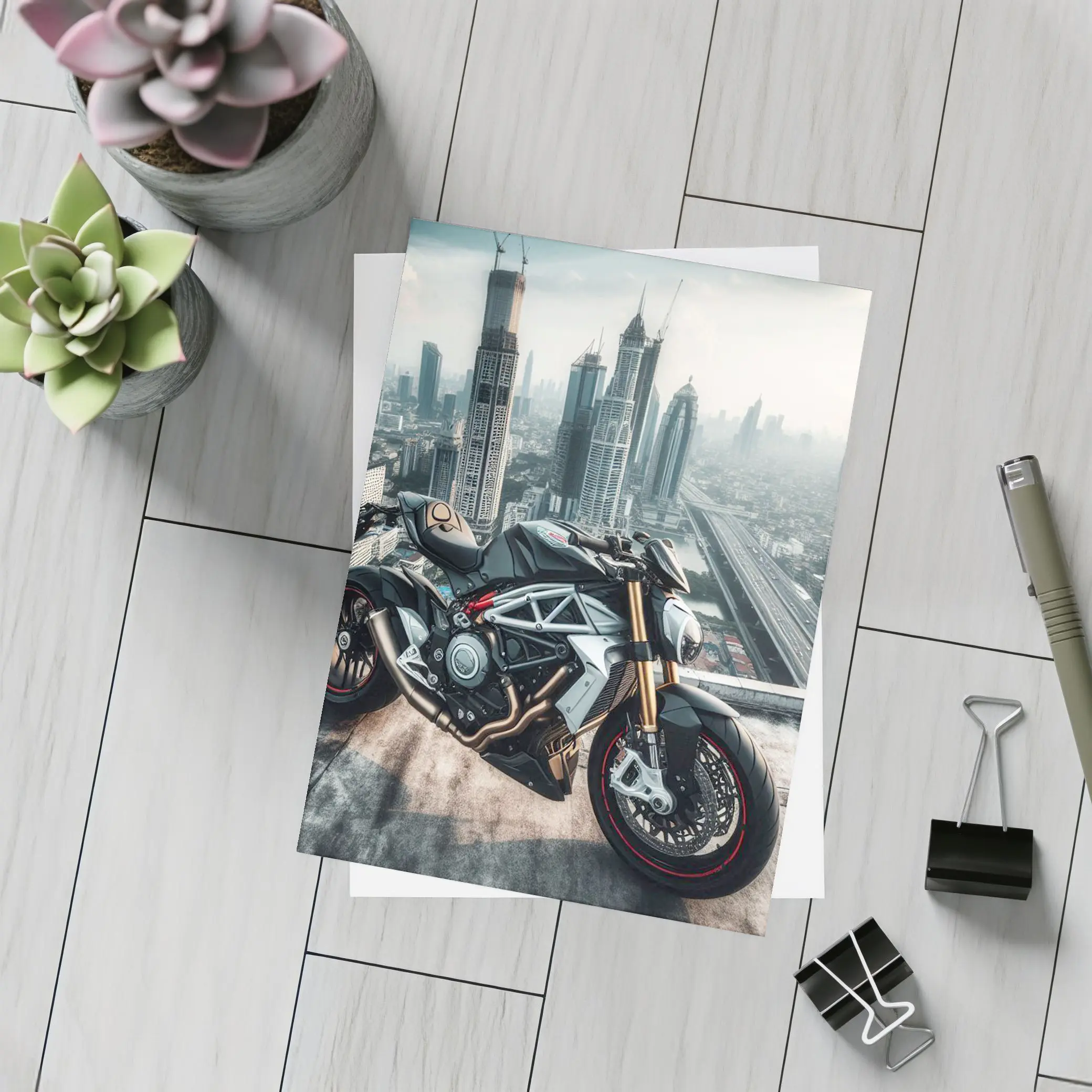Naked Streetfighter Motorcycle Urban City Skyline – Postcards