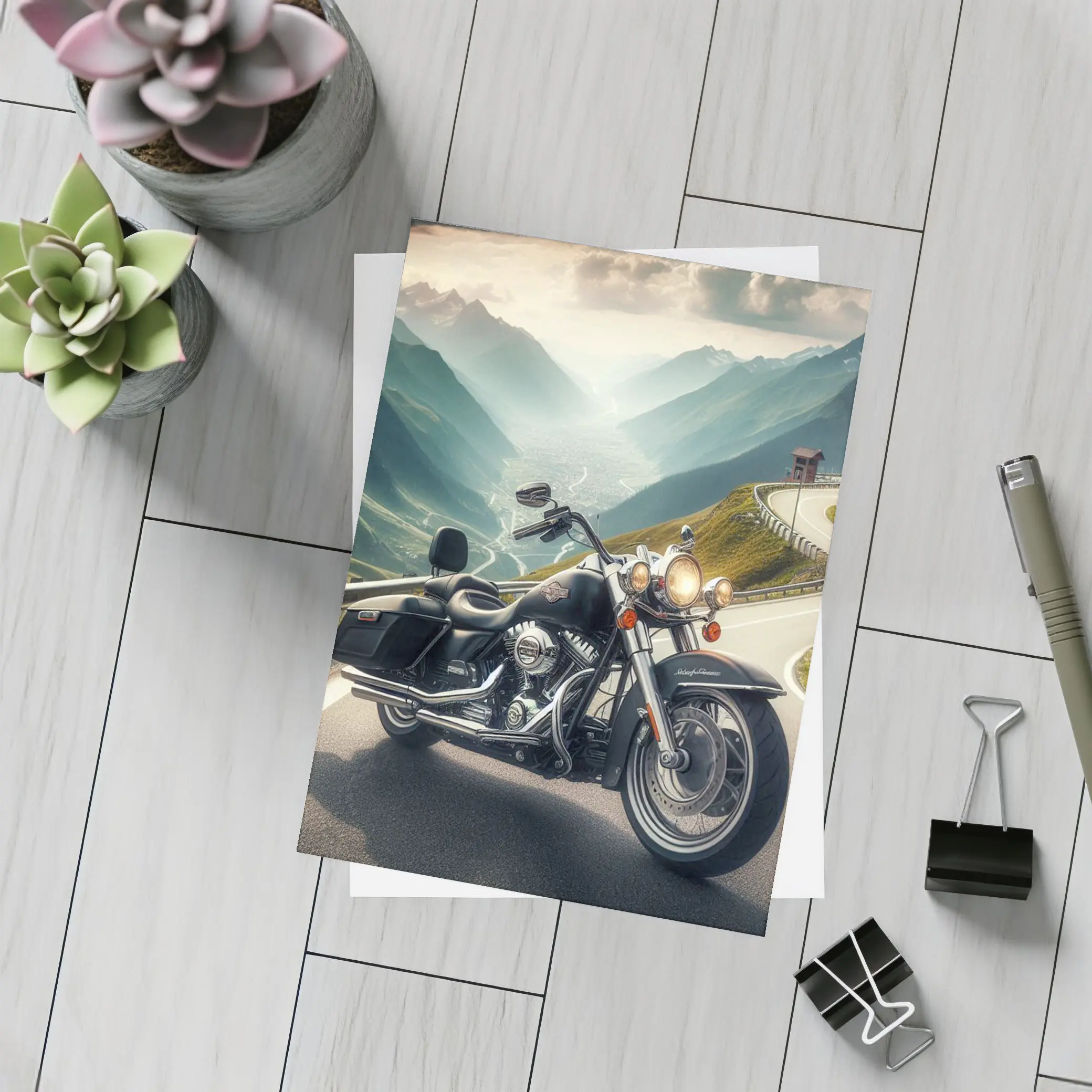 Harley Davidson Road King Mountain Pass – Postcards