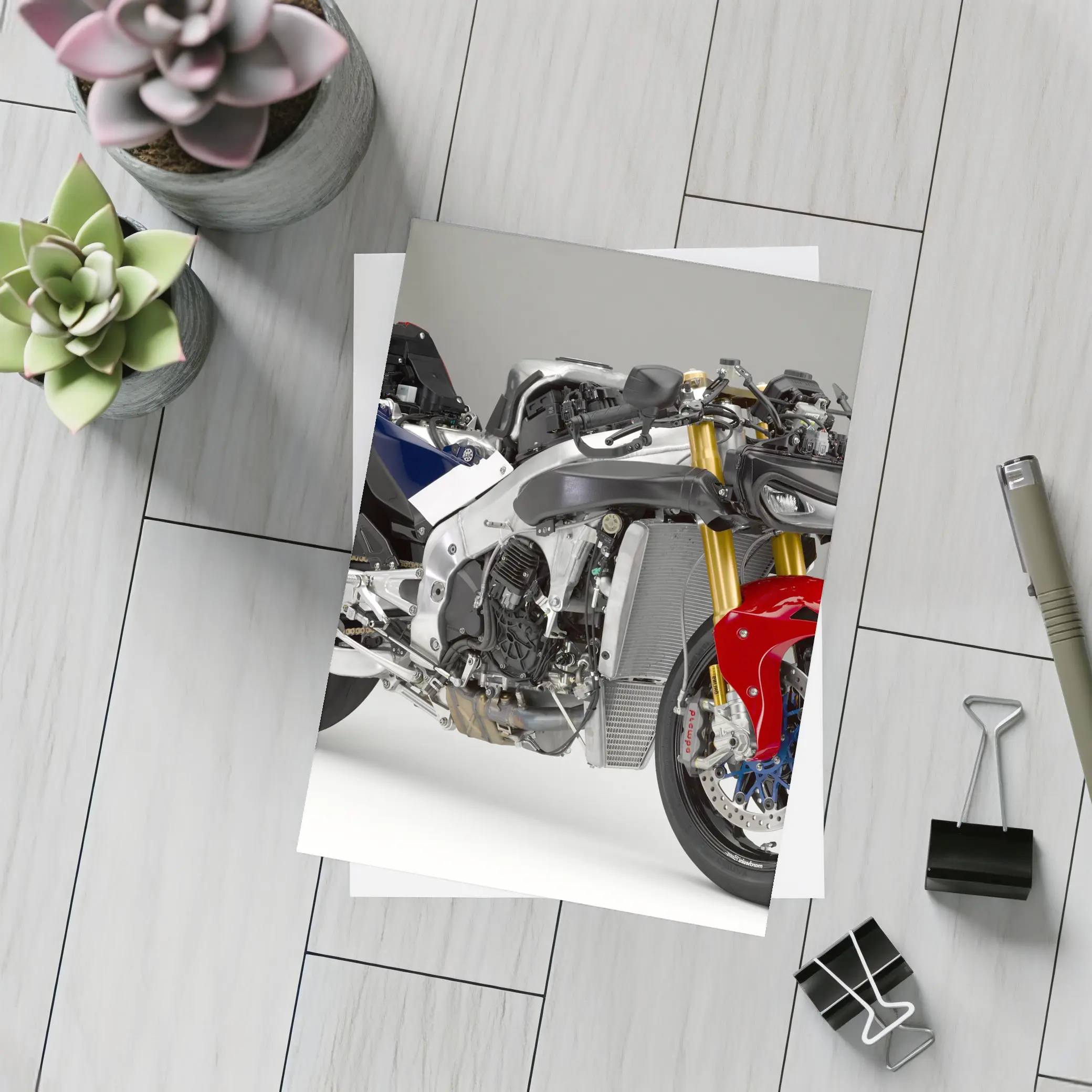 Honda Superbike Naked Streetfighter Gray Studio – Postcards
