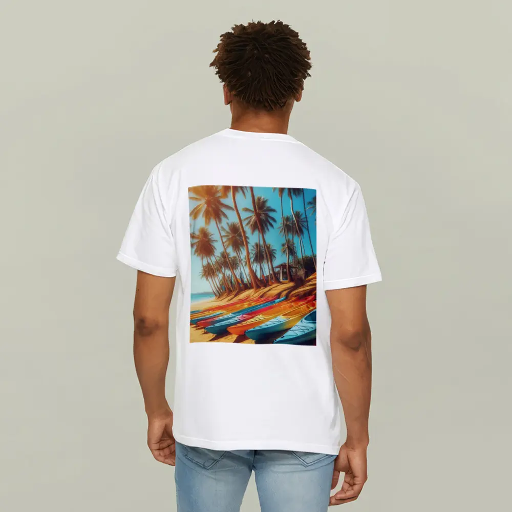 Colorful Kayaks on Tropical Palm Beach – T-Shirts