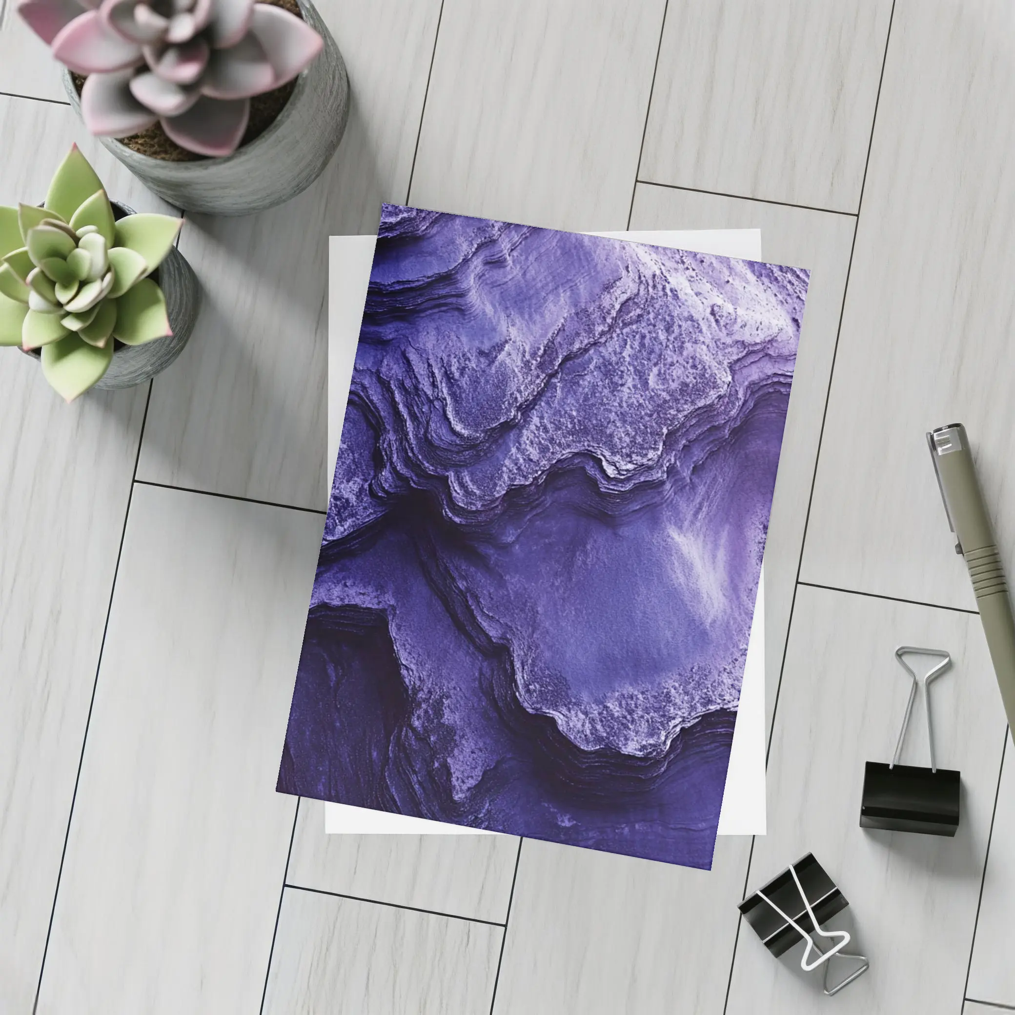 Purple Rock Layers Abstract Geological Formation – Postcards
