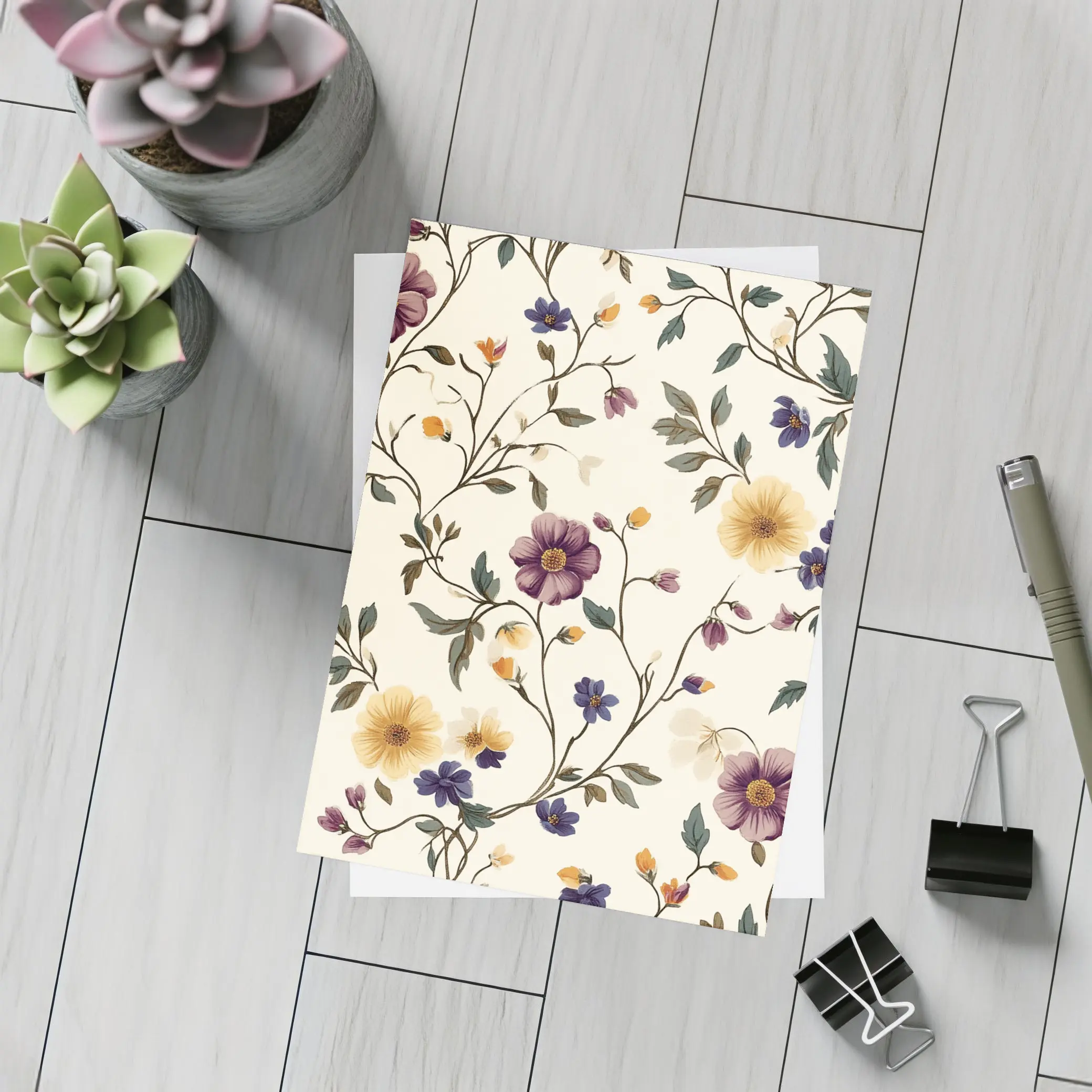 Vintage Botanical Floral Vine Pattern Beige Background – Postcards