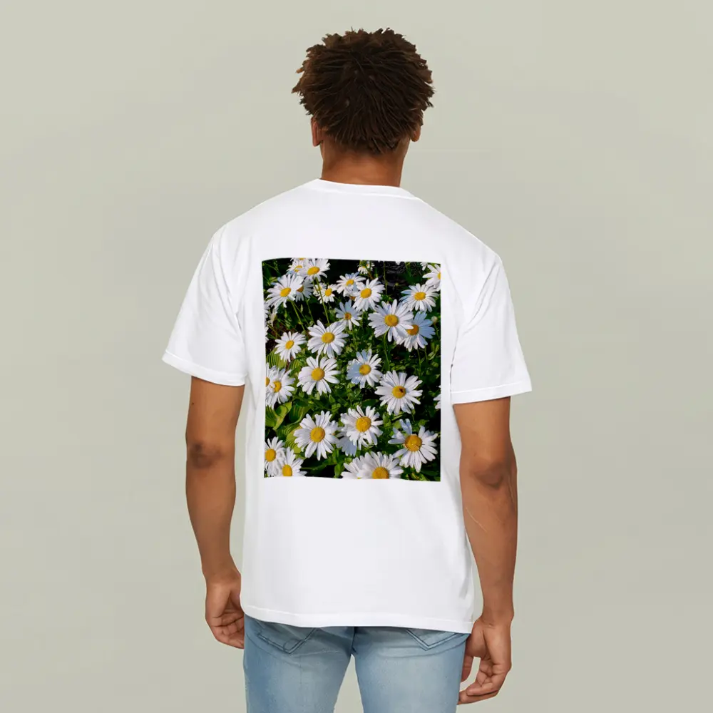 White Daisies Blooming In Green Garden – T-Shirts