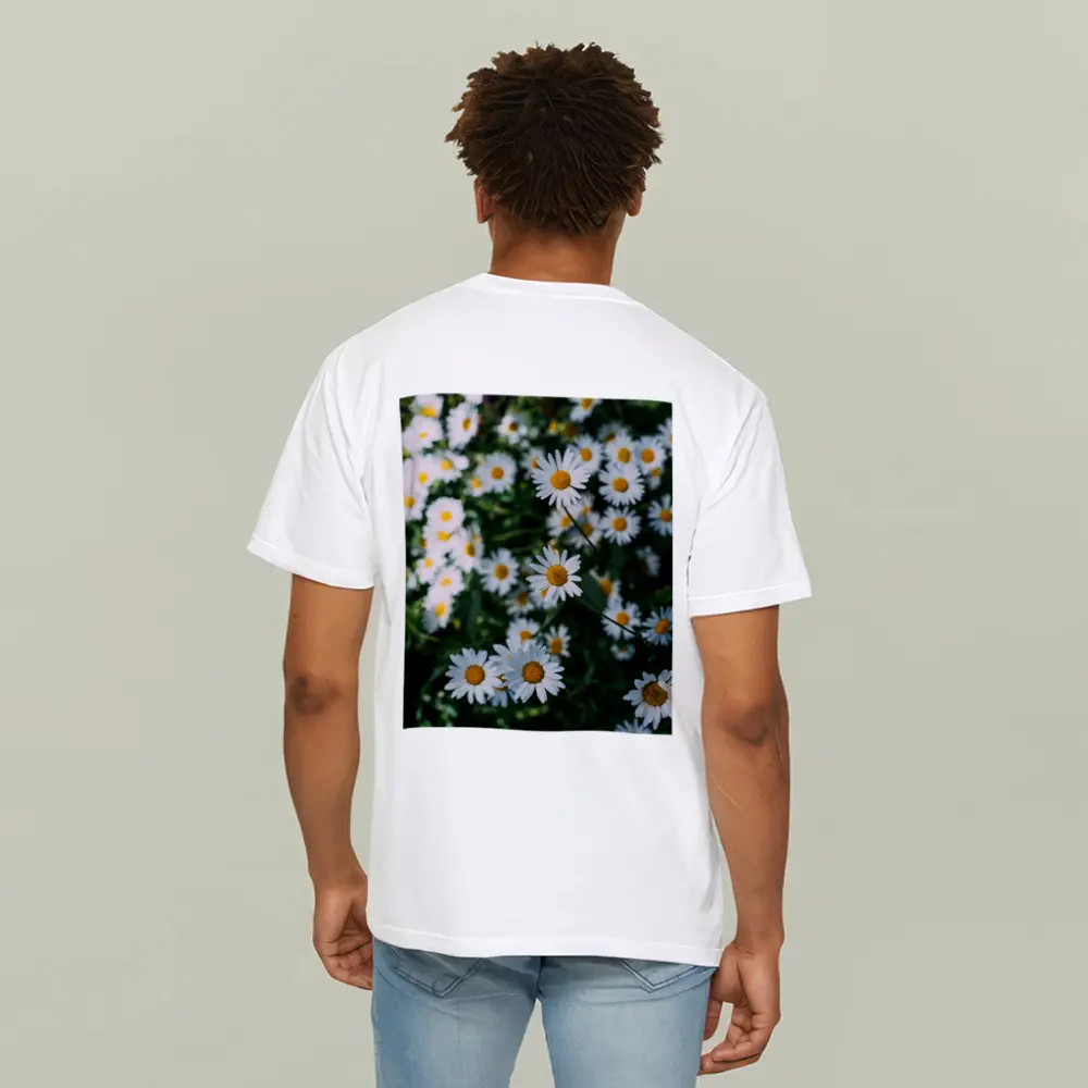 White Daisies Blooming Over Green Garden – T-Shirts