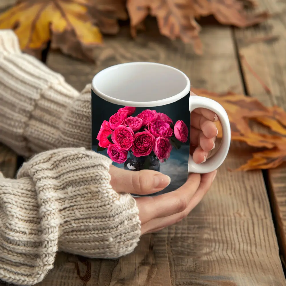 Pink Roses Bouquet In Glass Vase – Mugs