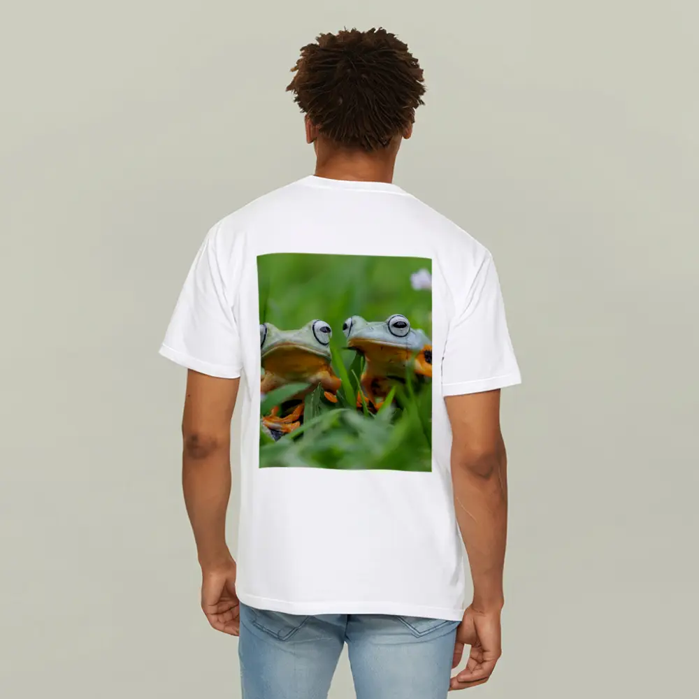 Two Tree Frogs Sitting in Green Grass – T-Shirts