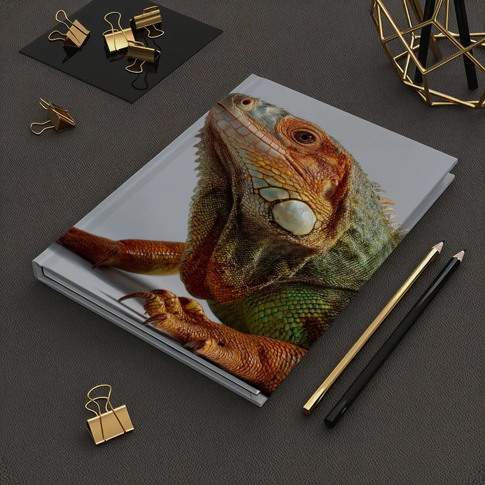 Green Iguana Close Up Gray Background – Notebooks