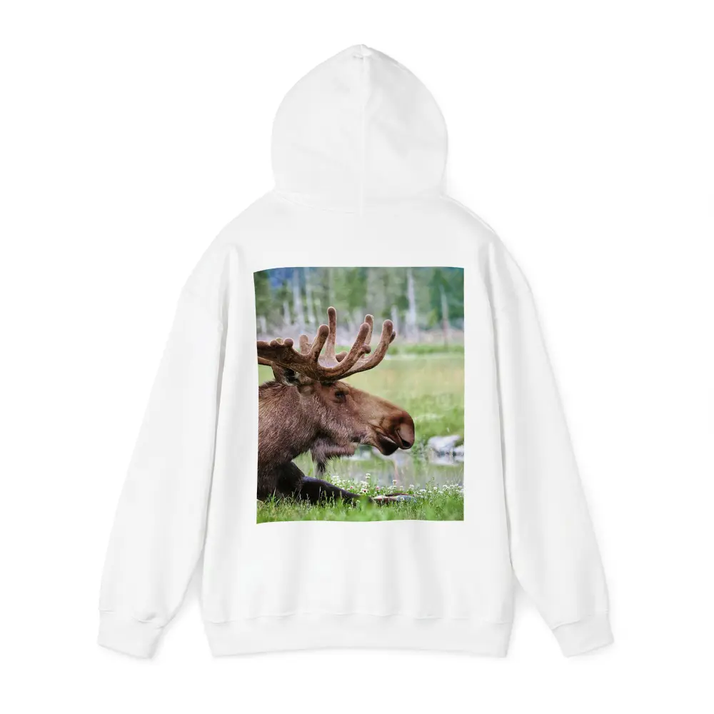 Bull Moose Resting in Green Meadow – Hoodies