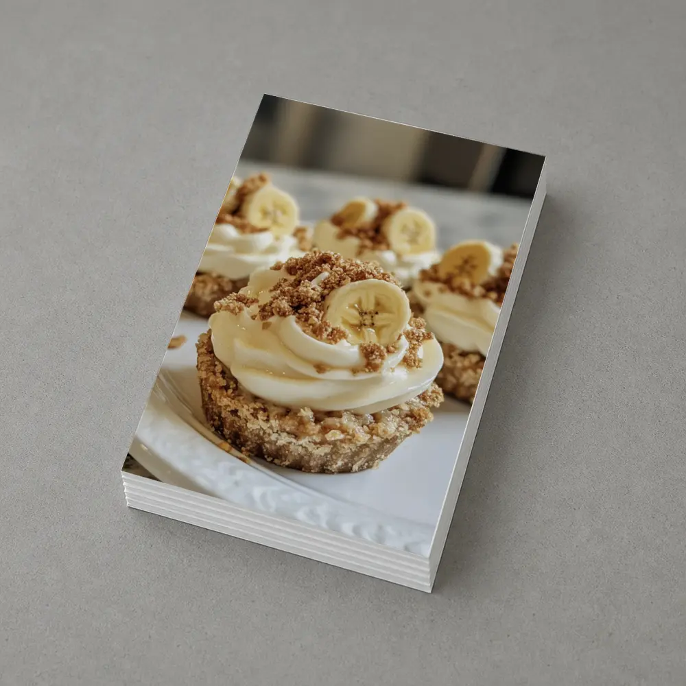 Banana Cream Cupcakes With Crumble Topping – Postcards