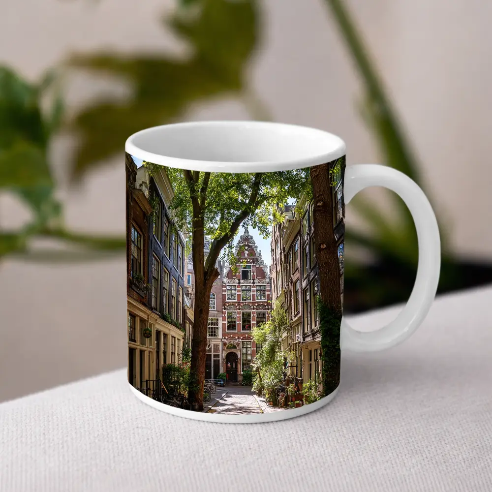Amsterdam Narrow Street Historic Canal Houses – Mugs