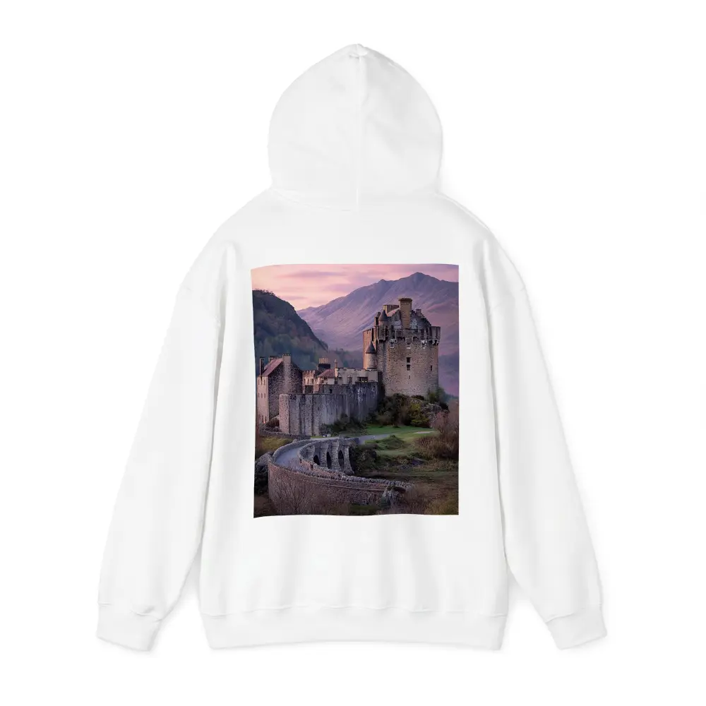 Eilean Donan Castle Scotland Pink Sky – Hoodies