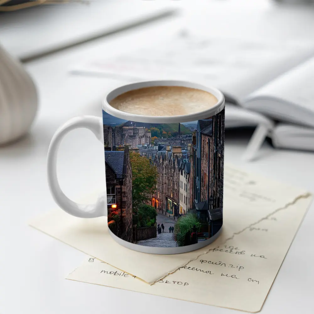 Edinburgh Old Town Cobblestone Street Scotland – Mugs