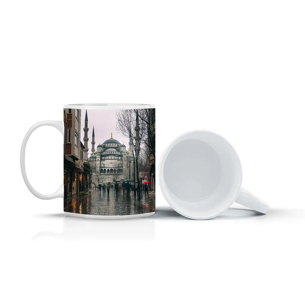 Istanbul Blue Mosque Rainy Street Scene – Mugs