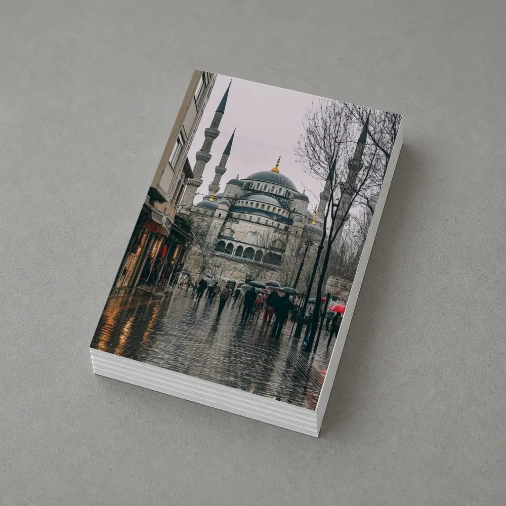 Istanbul Blue Mosque Rainy Street Scene – Postcards