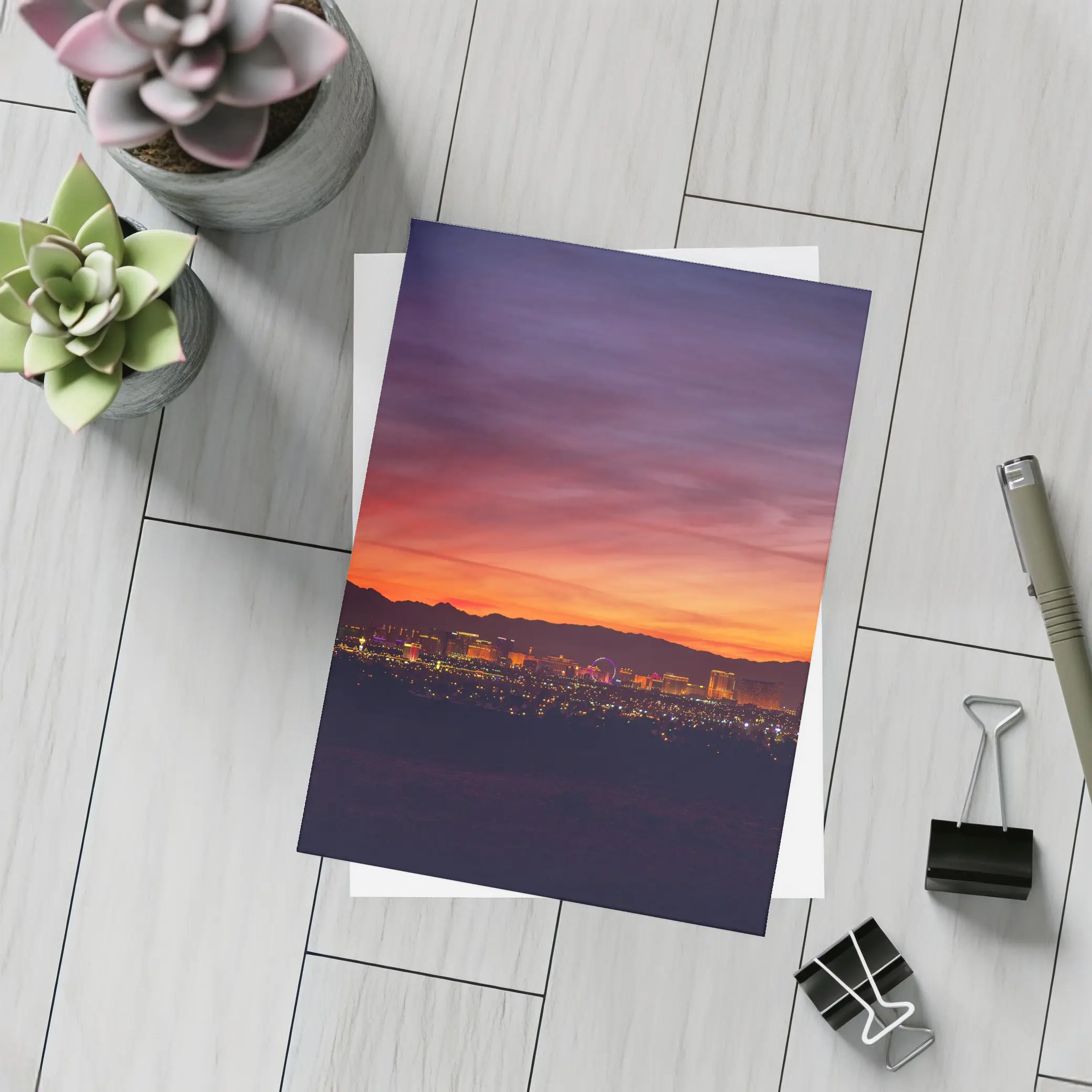 Las Vegas Skyline Fiery Sunset Purple Sky – Postcards