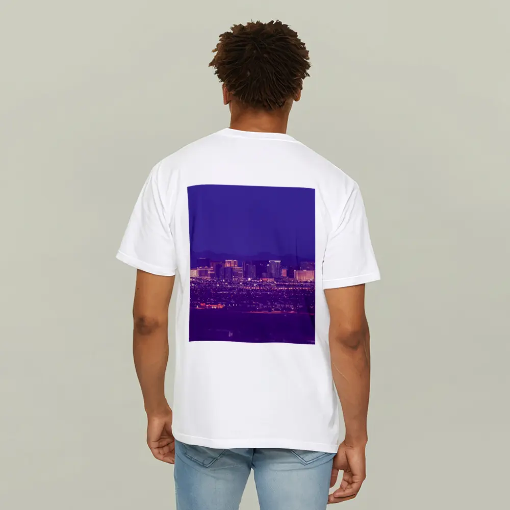 Las Vegas Strip Skyline Purple Night View – T-Shirts
