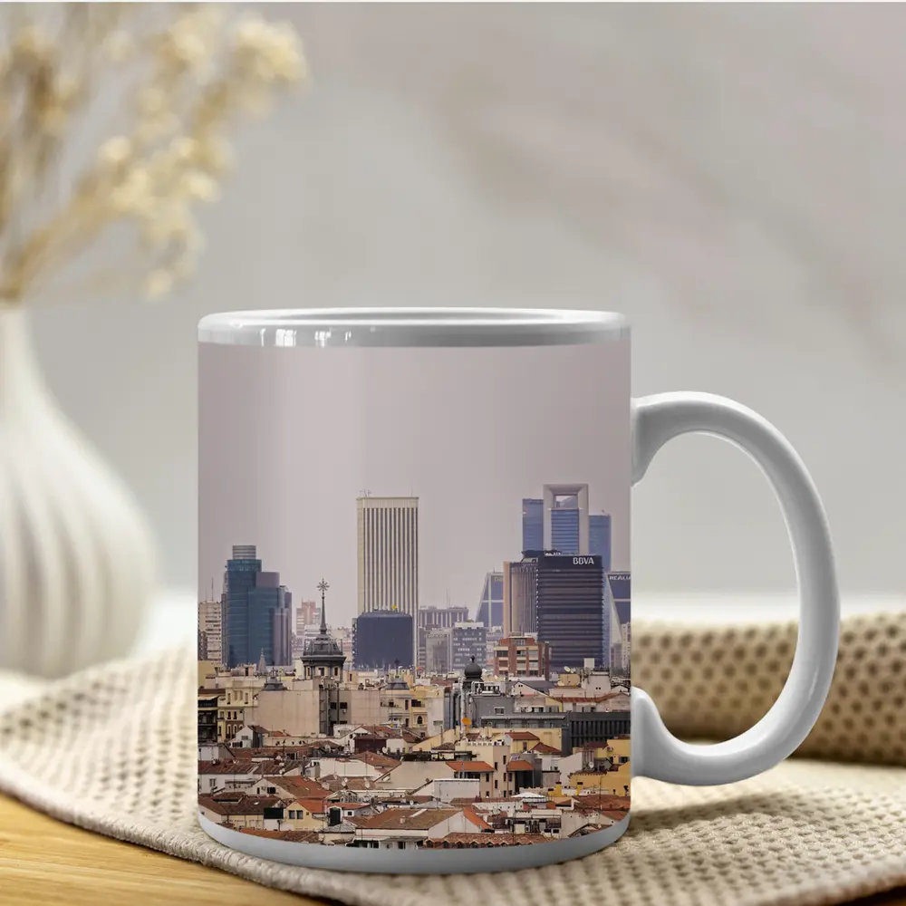 Madrid Skyline City View Hazy Day – Mugs
