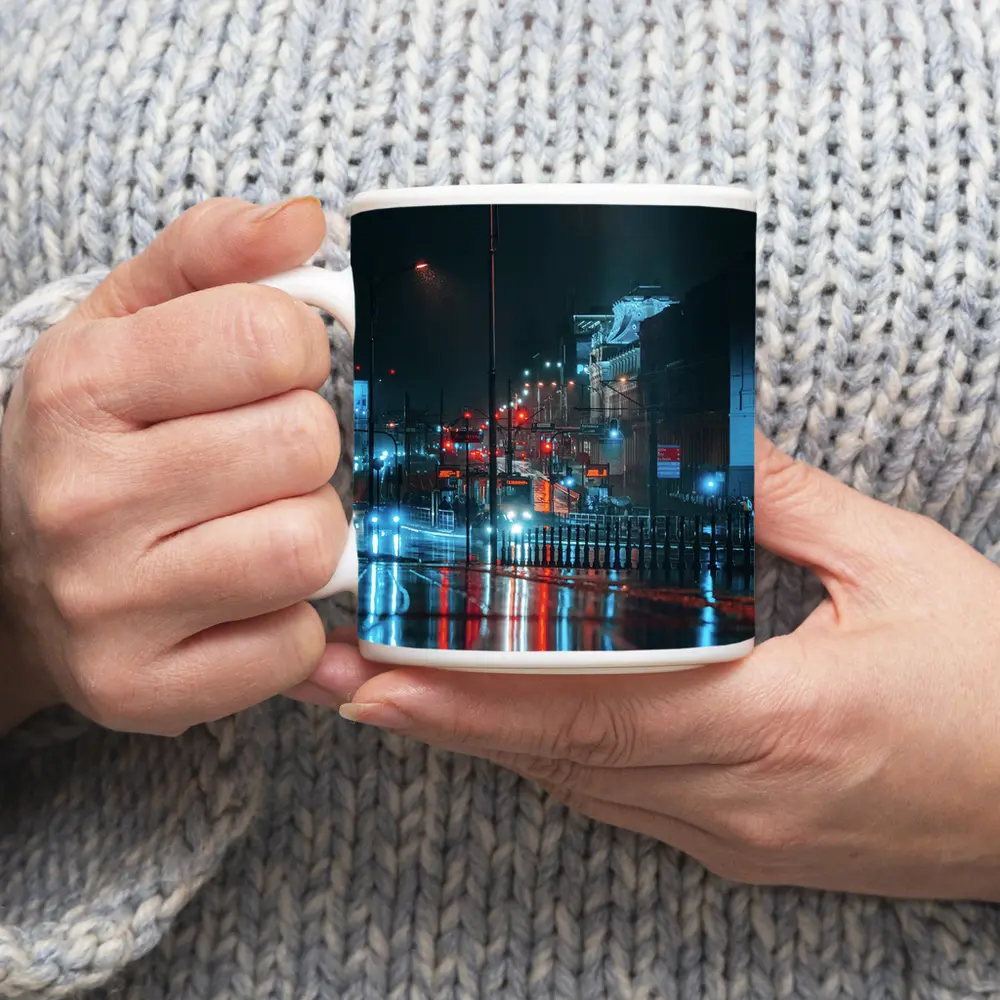 Rainy City Street Night Neon Reflections – Mugs