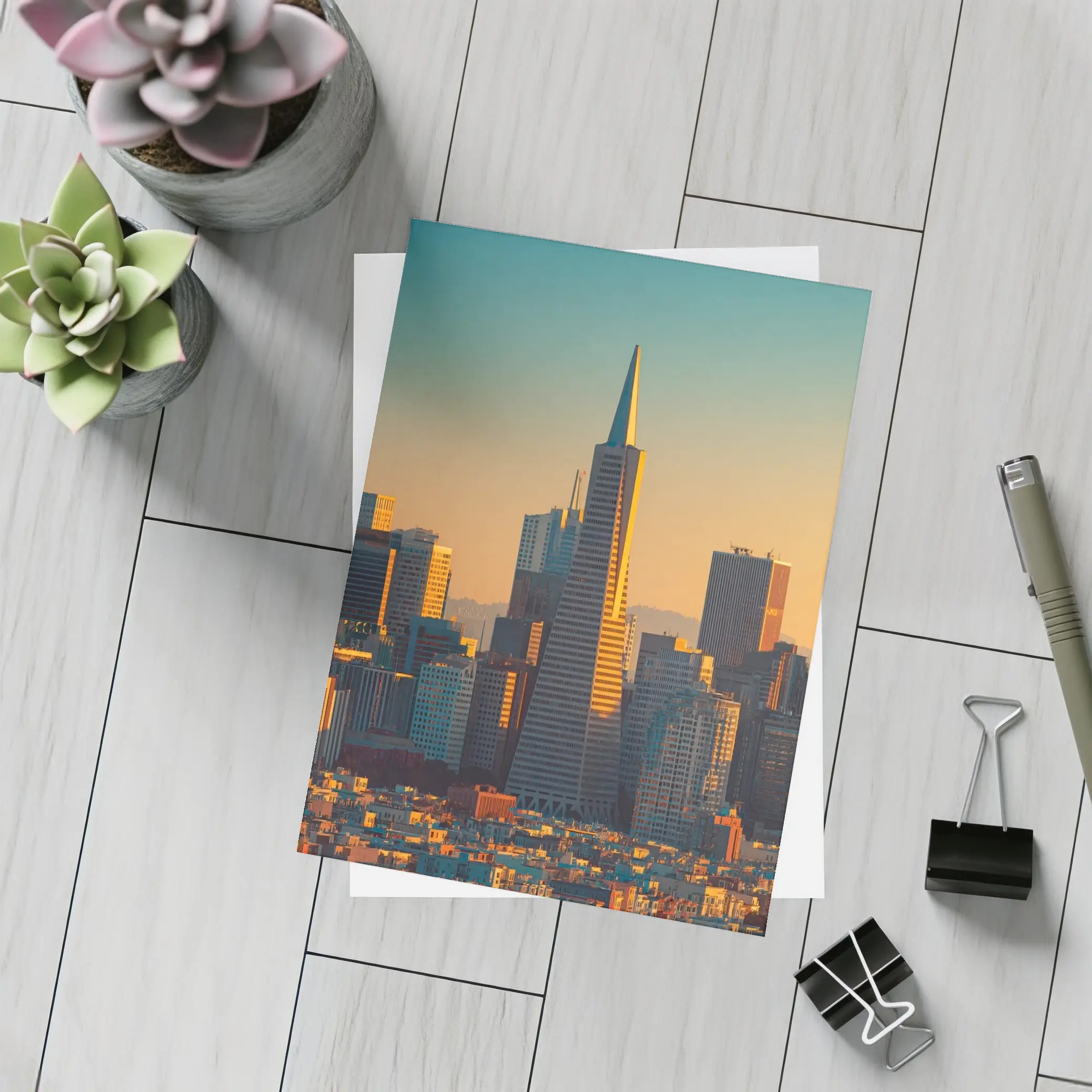 Transamerica Pyramid San Francisco Golden Skyline – Postcards