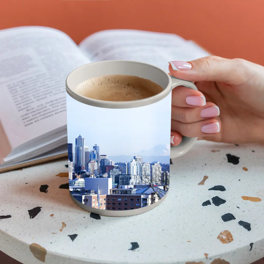 Seattle Skyline Space Needle Mount Rainier – Mugs