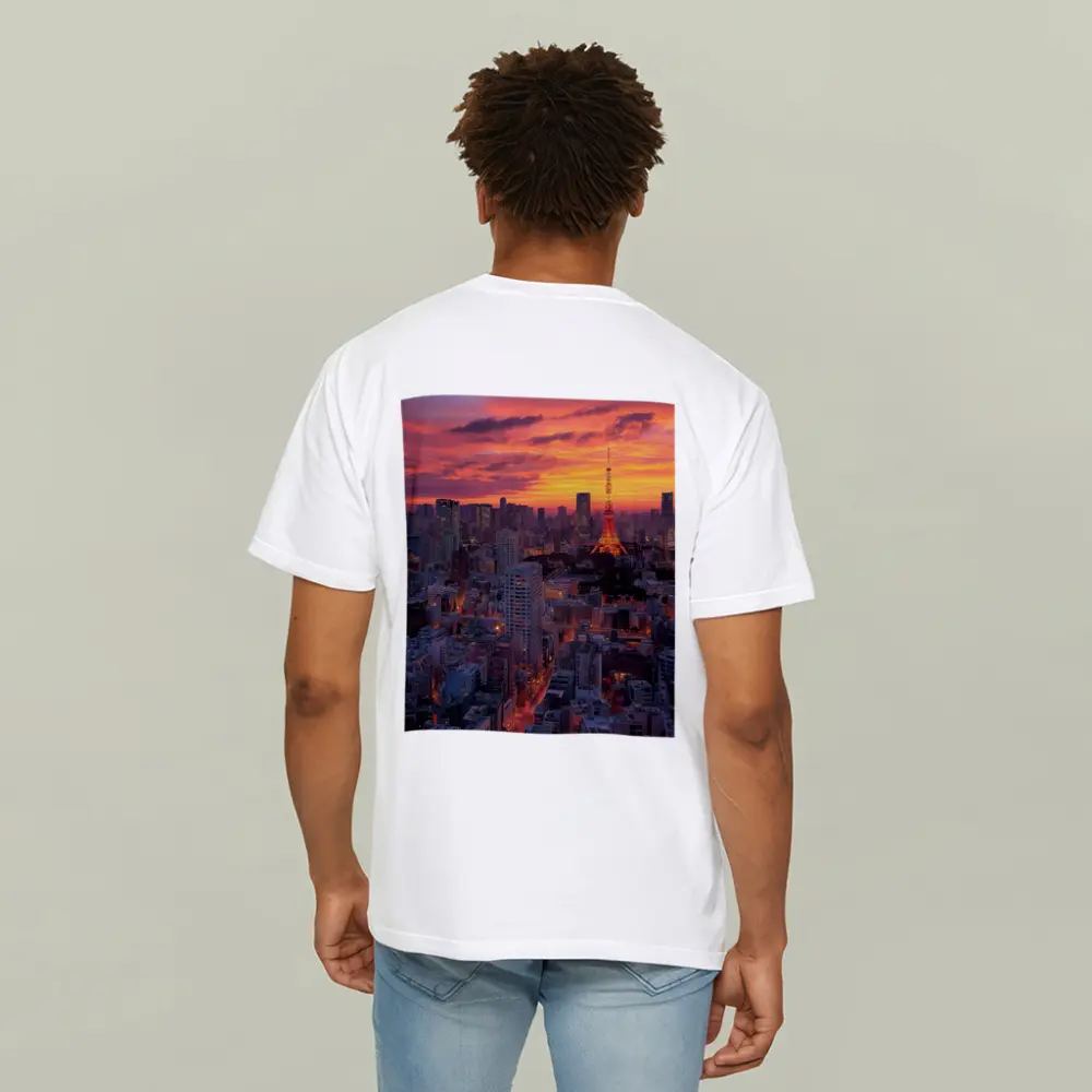 Tokyo Tower Skyline at Fiery Sunset – T-Shirts