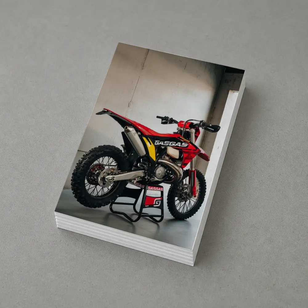 GASGAS Dirt Bike Red Motocross Garage – Postcards