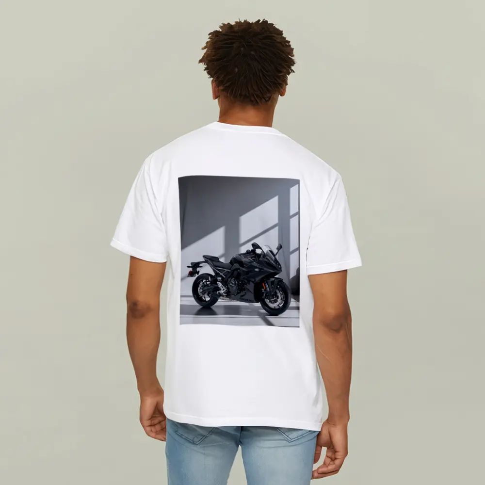 Suzuki Sport Bike Black Minimal Studio – T-Shirts