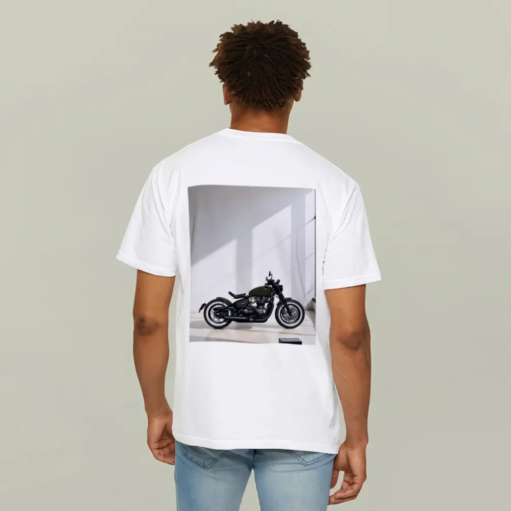 Triumph Bobber Green Motorcycle Minimal Studio – T-Shirts