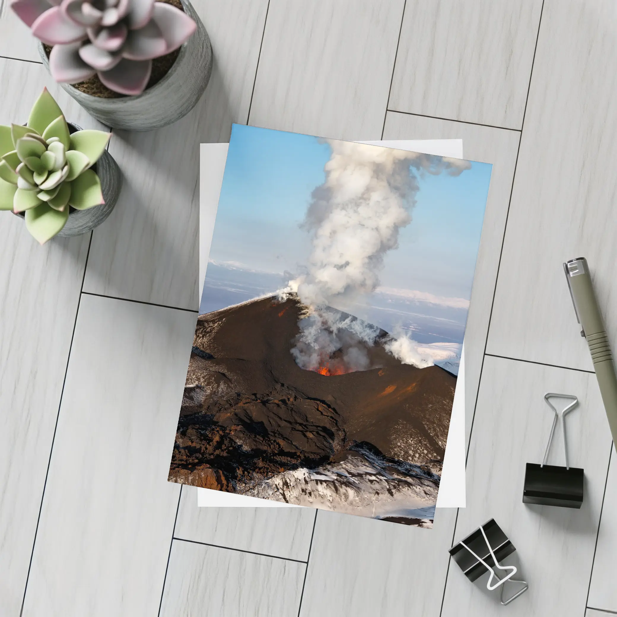 Active Volcano Eruption Lava Smoke Iceland – Postcards