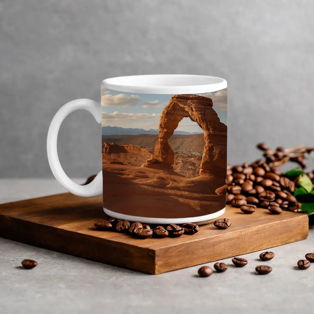 Delicate Arch Red Rock Desert Landscape – Mugs
