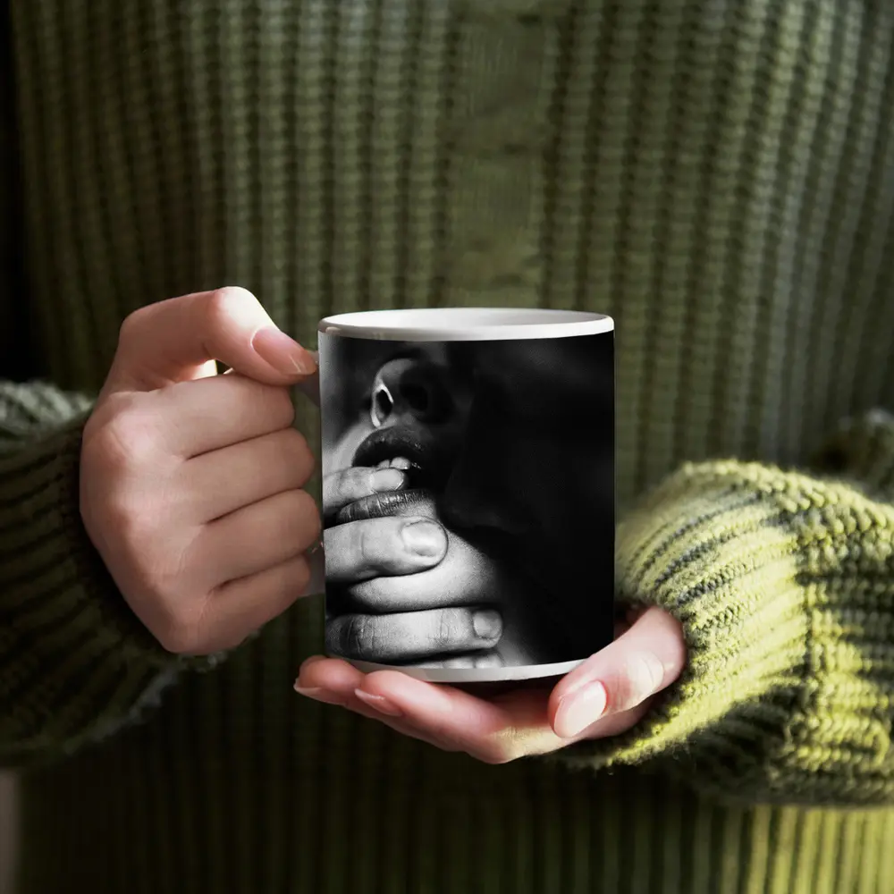 Black and White Intimate Hands Close Up – Mugs