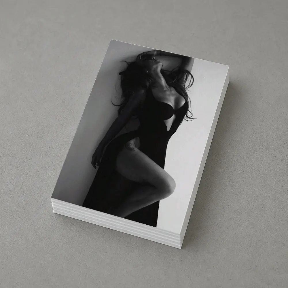 Black and White Elegant Woman Fashion Portrait – Postcards