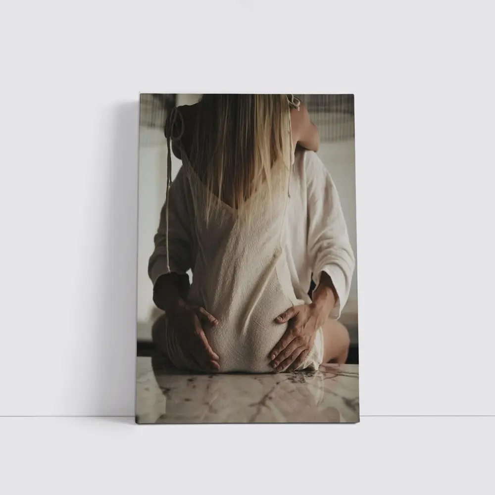 Pregnant Woman Couple Embrace Marble Table – Wall Art