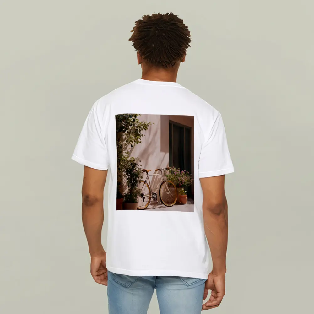 Vintage Bicycle Leaning Against Sunny Courtyard Wall – T-Shirts